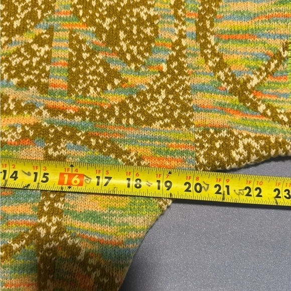 Urban Outfitters Pink and Green Asymmetrical 3/4 Sleeve Crop Top Sweater - Picture 4 of 7